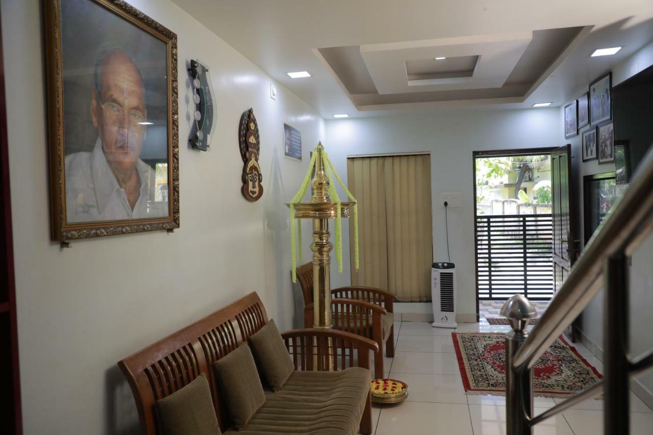 לינה וארוחת בוקר קולאם Pavithram Residency מראה חיצוני תמונה