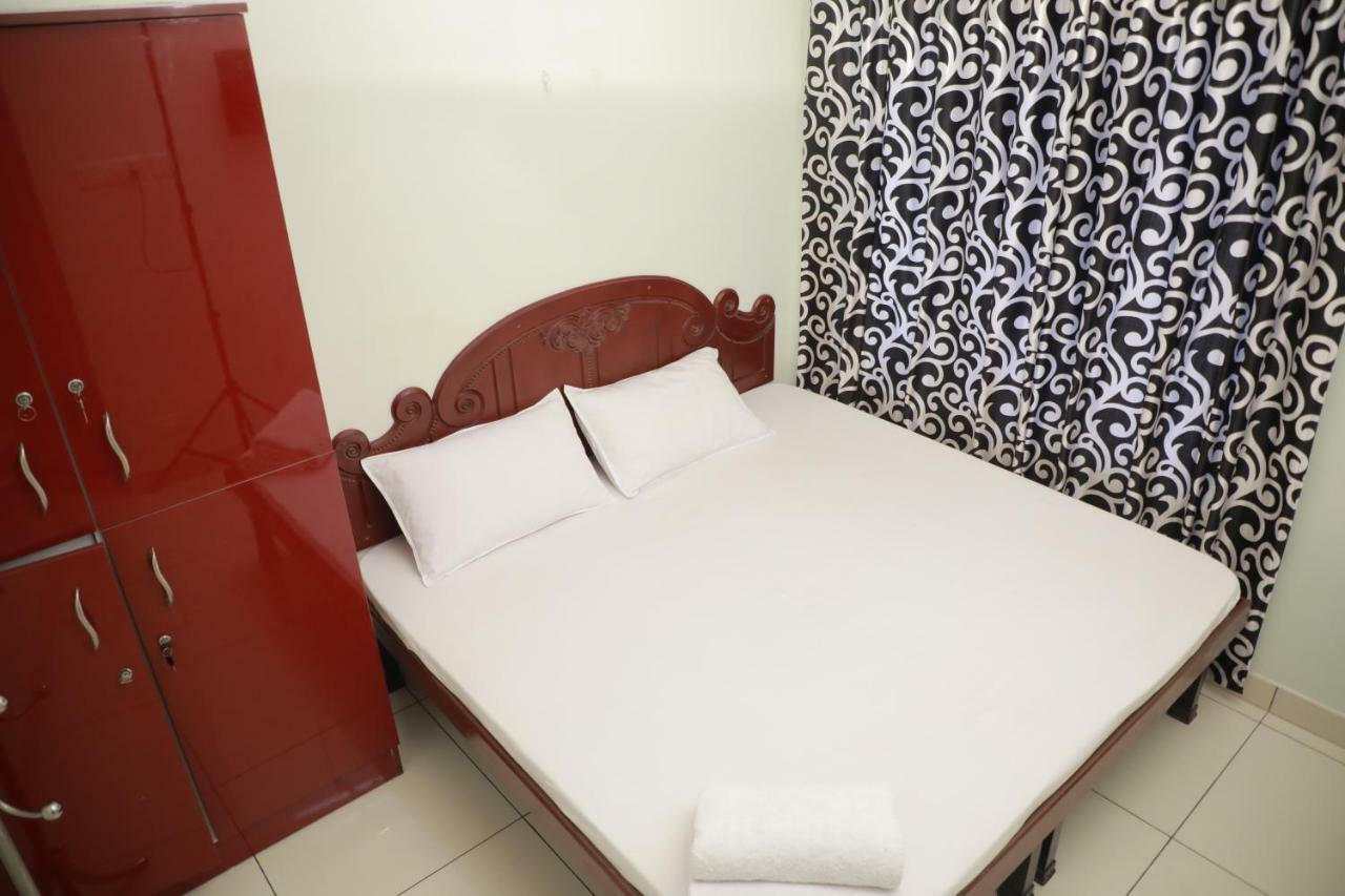 לינה וארוחת בוקר קולאם Pavithram Residency מראה חיצוני תמונה