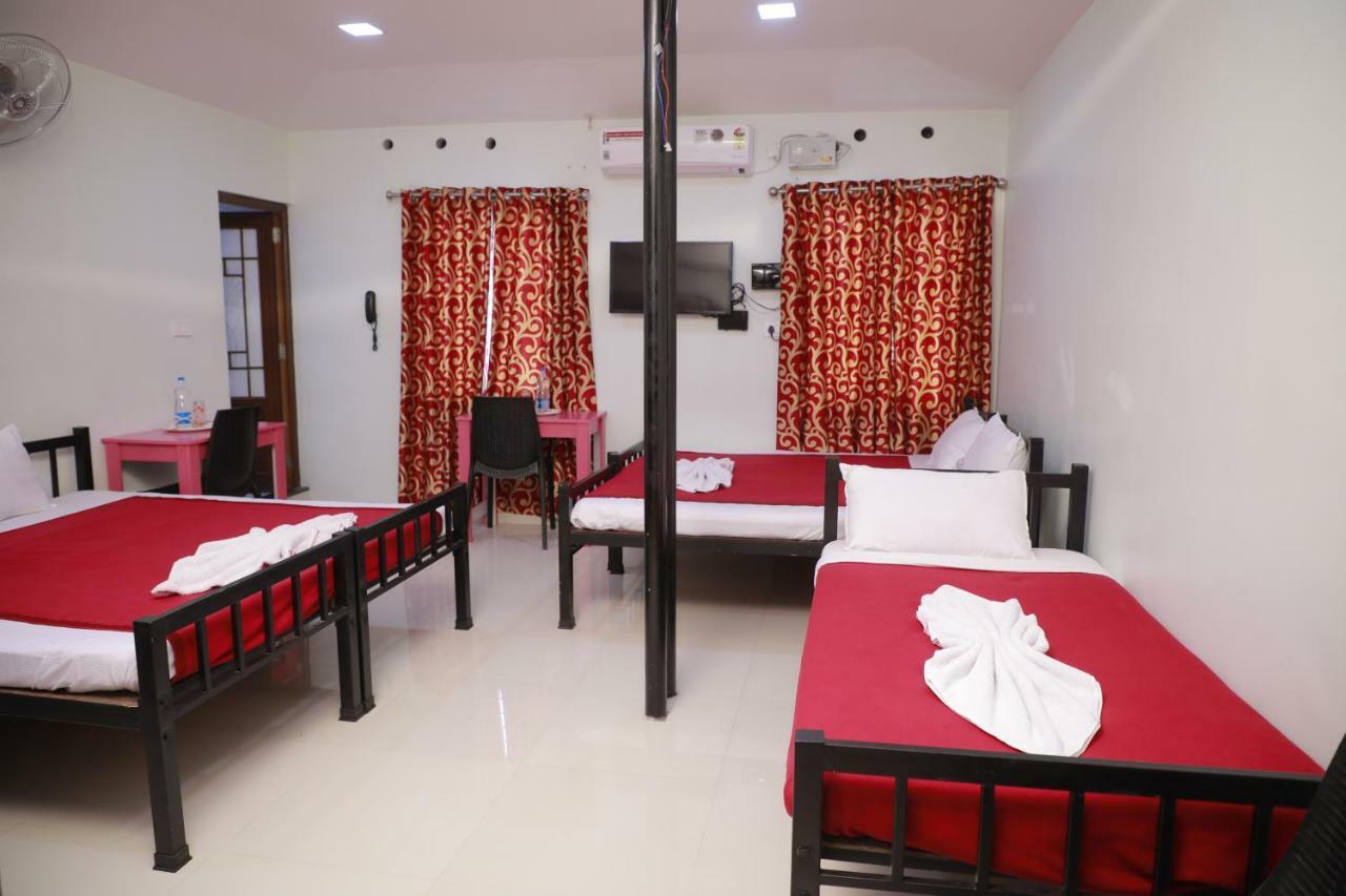 לינה וארוחת בוקר קולאם Pavithram Residency מראה חיצוני תמונה