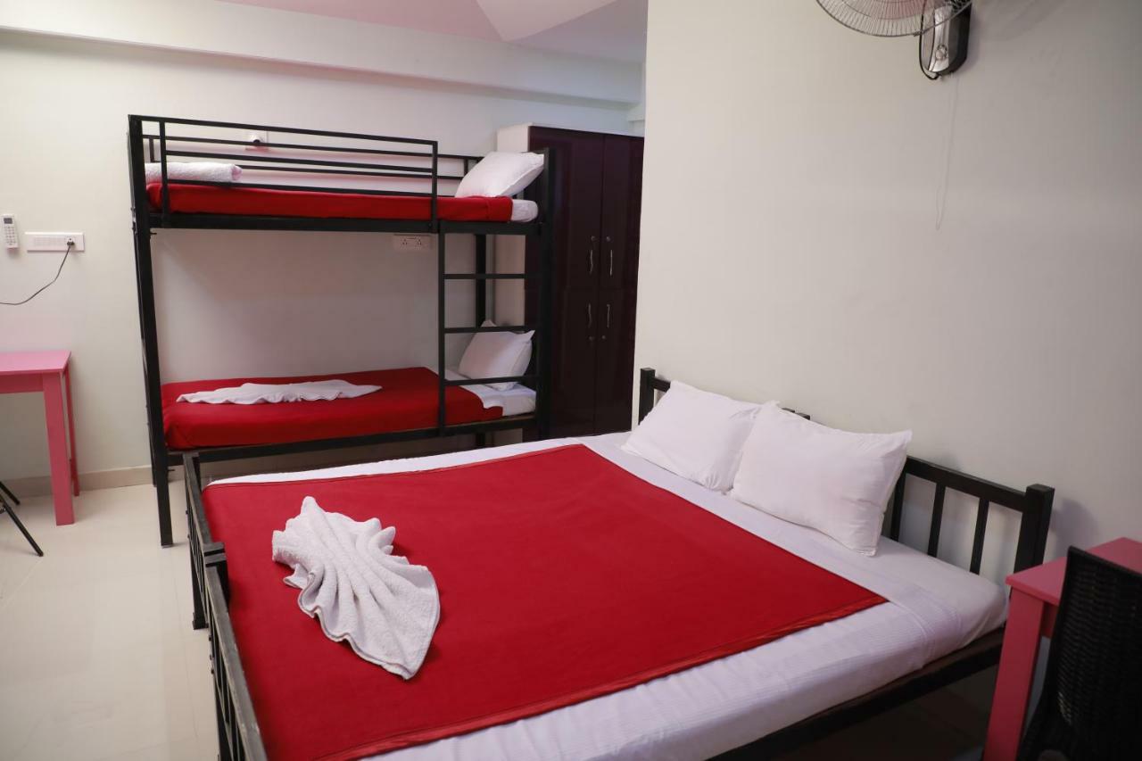 לינה וארוחת בוקר קולאם Pavithram Residency מראה חיצוני תמונה