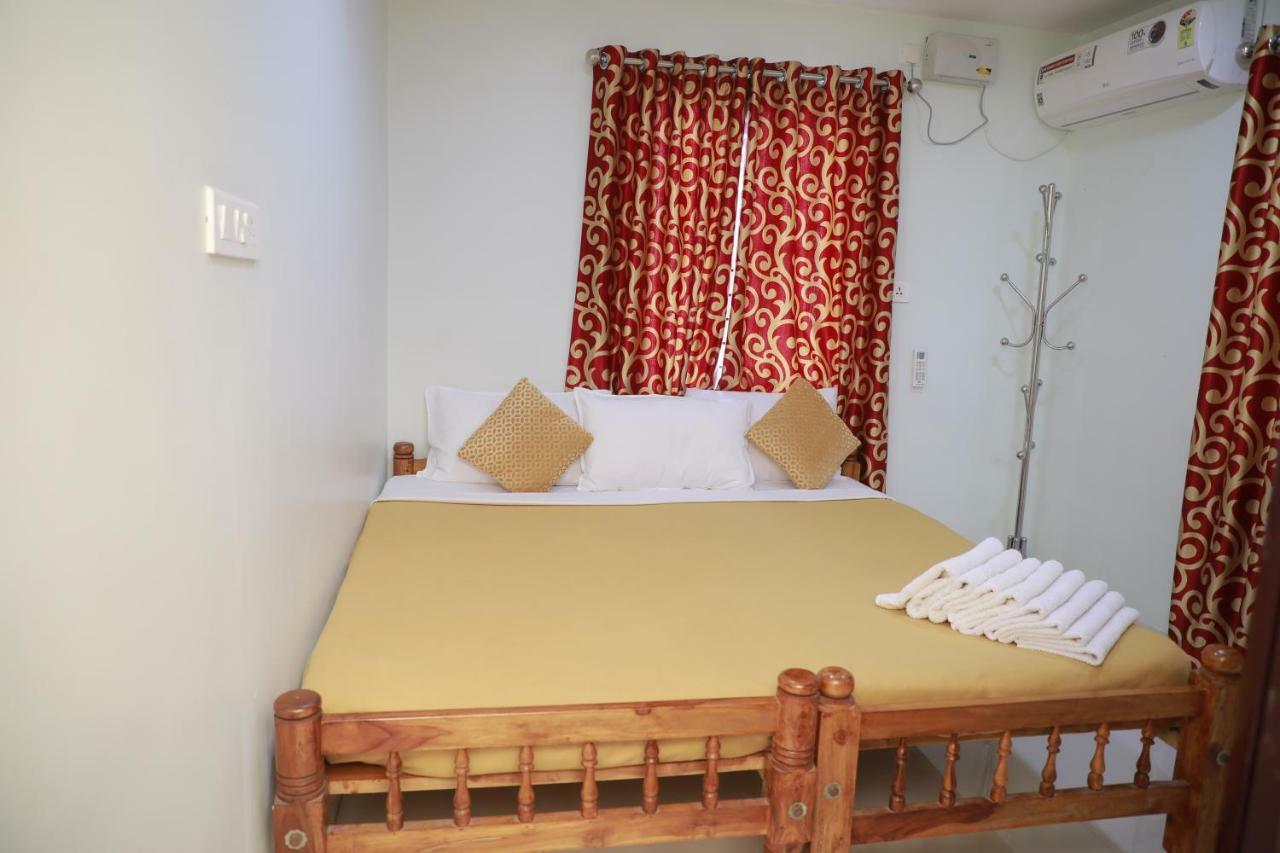 לינה וארוחת בוקר קולאם Pavithram Residency מראה חיצוני תמונה