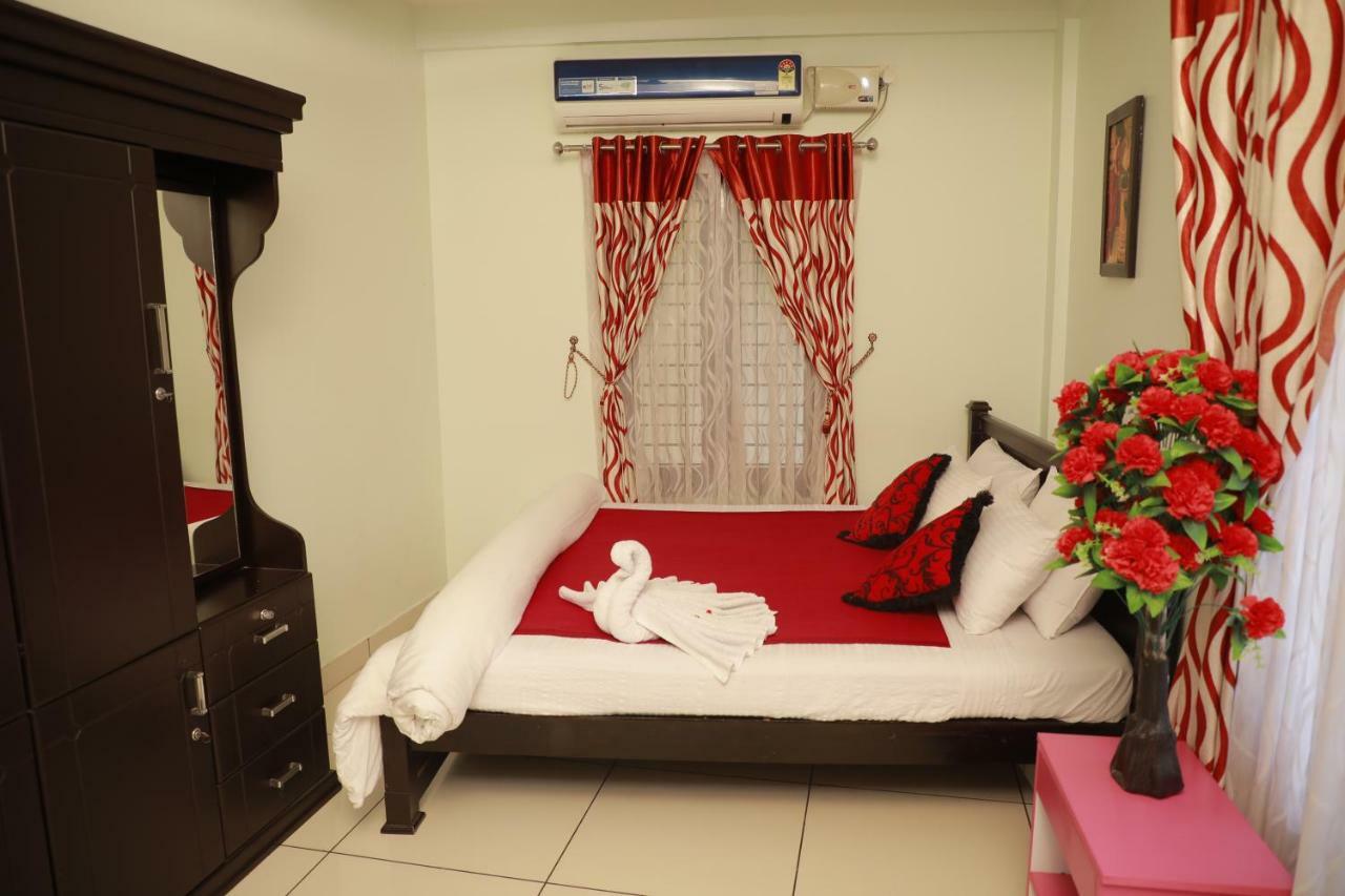 לינה וארוחת בוקר קולאם Pavithram Residency מראה חיצוני תמונה